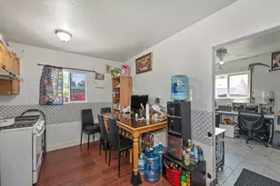 5070 Martin Luther King Jr Blvd, Sacramento, CA 95820 - Photo 11