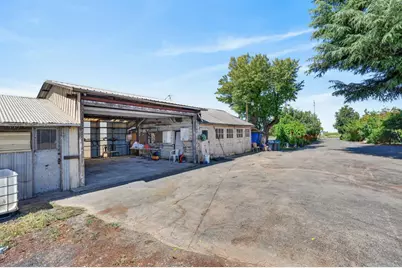 23090 N Kennefick Road, Acampo, CA 95220 - Photo 31