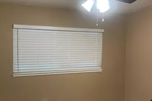 8712 Elk Way, Elk Grove, CA 95624 - Photo 9