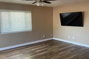 8712 Elk Way, Elk Grove, CA 95624 - Photo 19