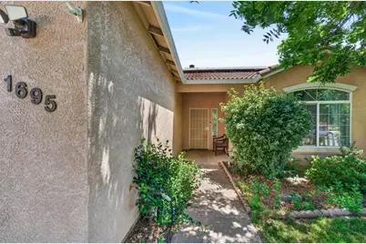 1695 Southpointe Drive, Yuba City, CA 95991 - Photo 5