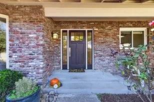 8355 Hidden Valley Cir, Fair Oaks, CA 95628 - Photo 3
