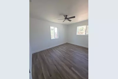 2347 E Alpine Avenue, Stockton, CA 95205 - Photo 9