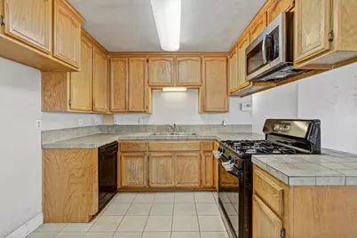 564 Lindsay Avenue, Sacramento, CA 95838 - Photo 11
