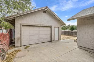 564 Lindsay Ave, Sacramento, CA 95838 - Photo 35