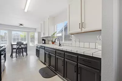 905 Herring Avenue, Rio Linda, CA 95673 - Photo 7
