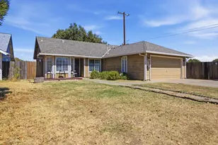 905 Herring Ave, Rio Linda, CA 95673 - Photo 1