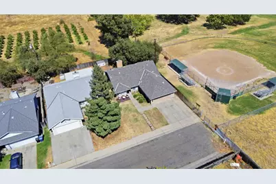 905 Herring Avenue, Rio Linda, CA 95673 - Photo 25