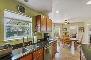150 S Corinth Ave, Lodi, CA 95242 - Photo 17