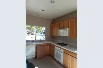 612 Cascade, Roseville, CA 95678 - Photo 3