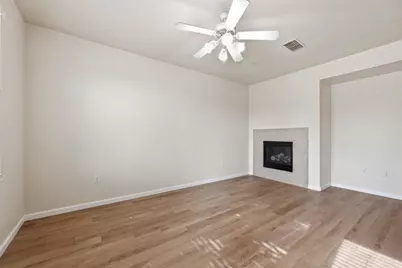 425 Regatta Lane #103, West Sacramento, CA 95605 - Photo 11