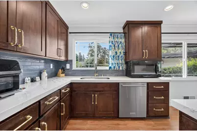 211 Callnon Court, Sacramento, CA 95864 - Photo 23