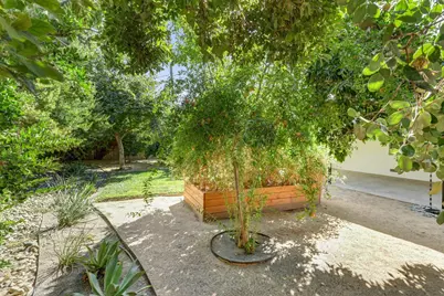 5615 Surf Way, Sacramento, CA 95822 - Photo 45