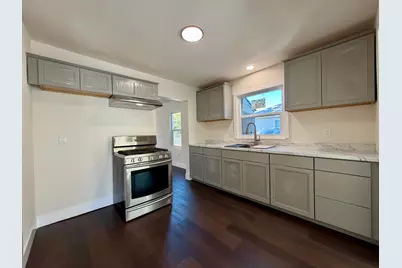 1824 E Acacia Street, Stockton, CA 95205 - Photo 11