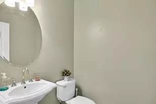 413 17th St, Sacramento, CA 95811 - Photo 13