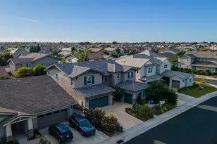9924 Sintra Way, Elk Grove, CA 95757 - Photo 5