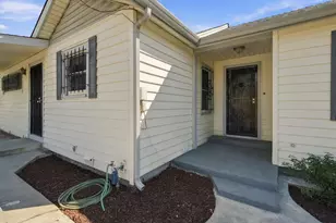 2590 Grove Ave, Sacramento, CA 95815 - Photo 5