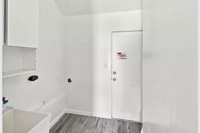 2590 Grove Avenue, Sacramento, CA 95815 - Photo 7