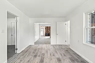 2590 Grove Ave, Sacramento, CA 95815 - Photo 13