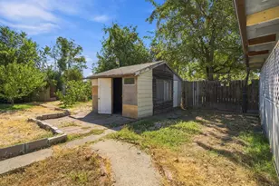 2590 Grove Ave, Sacramento, CA 95815 - Photo 35
