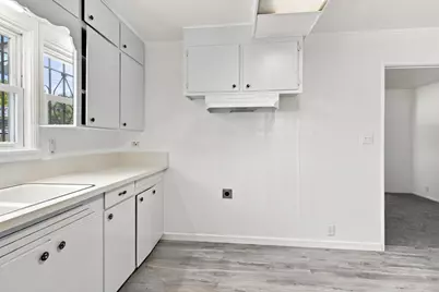 2590 Grove Avenue, Sacramento, CA 95815 - Photo 11
