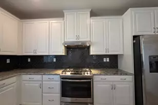 8747 Esperia Wy, Sacramento, CA 95828 - Photo 13