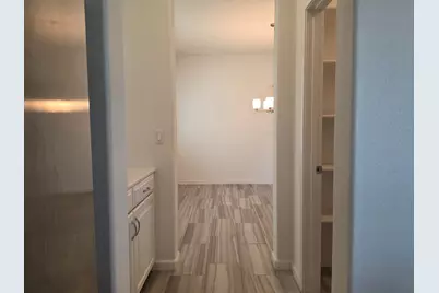 8747 Esperia Way, Sacramento, CA 95828 - Photo 15