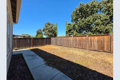 8747 Esperia Way, Sacramento, CA 95828 - Photo 23