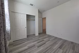 8747 Esperia Wy, Sacramento, CA 95828 - Photo 7