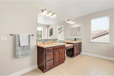 9321 Trebbiano Circle, Elk Grove, CA 95624 - Photo 25