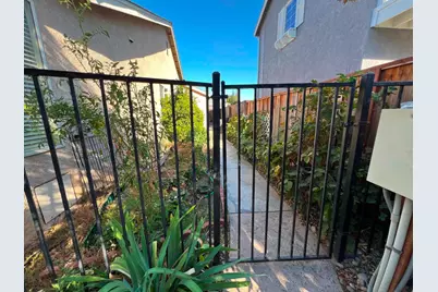 4113 N Keepsake Drive, Modesto, CA 95356 - Photo 33