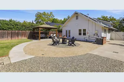 2165 Fairfield Street, Sacramento, CA 95815 - Photo 43