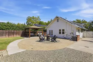 2165 Fairfield St, Sacramento, CA 95815 - Photo 43