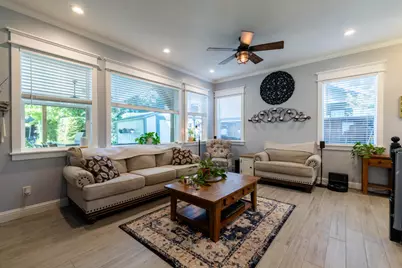 3749 Grand Point Lane, Elk Grove, CA 95758 - Photo 9