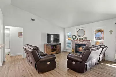13132 Heather Drive, Waterford, CA 95386 - Photo 9