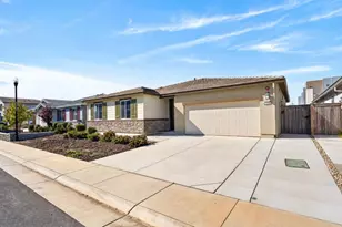 10186 Pagoda Ct, Elk Grove, CA 95757 - Photo 3