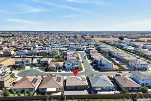 10186 Pagoda Ct, Elk Grove, CA 95757 - Photo 59