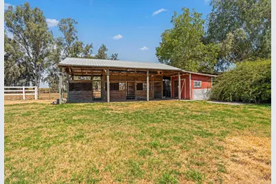 10419 Alvarado Road, Oakdale, CA 95361 - Photo 27