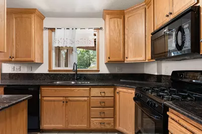 418 W Laurel Street, Willows, CA 95988 - Photo 11