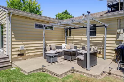 2340 24th Avenue, Sacramento, CA 95822 - Photo 39