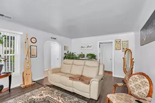 521 E Marshall, Turlock, CA 95380 - Photo 13