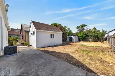 2145 Perkins Way, Sacramento, CA 95818 - Photo 27