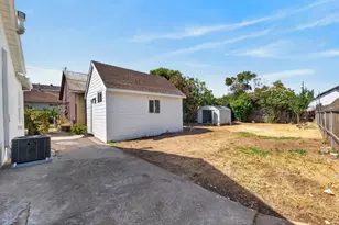 2145 Perkins Way, Sacramento, CA 95818 - Photo 27