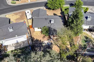 1502 Gregory Way, Roseville, CA 95661 - Photo 37
