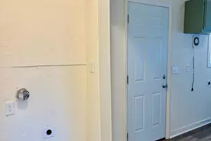 1322 N Central Ave, Modesto, CA 95351 - Photo 13