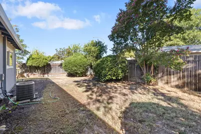 9329 Henley Way, Sacramento, CA 95826 - Photo 39