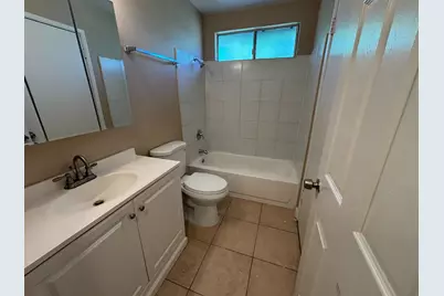 2958 Malvern Court, Stockton, CA 95207 - Photo 11