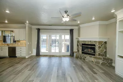 2505 Nathaniel Court, Escalon, CA 95320 - Photo 9