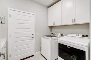 6025 Element Ln, Roseville, CA 95747 - Photo 17