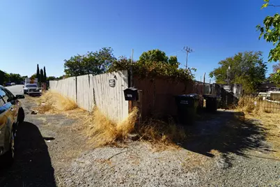 6331 Requa Way, Sacramento, CA 95823 - Photo 27